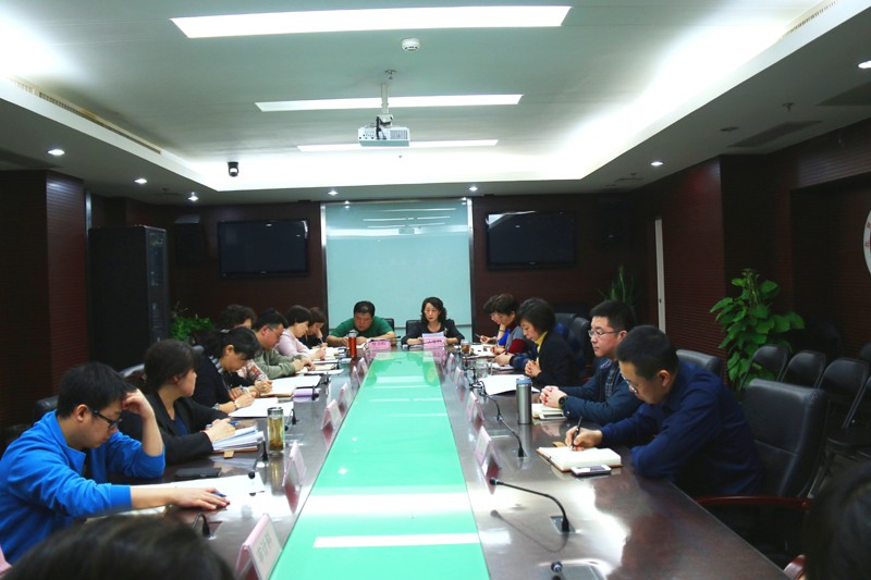 职能科室会照片.jpg 职能科室会照片.jpg