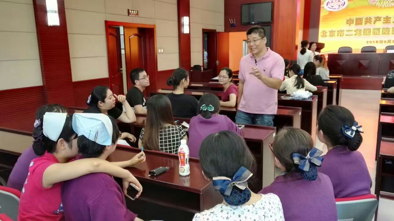 团代会2.jpg 团代会2.jpg