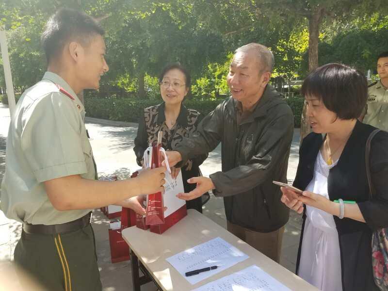 健康科普进军营2.jpg 健康科普进军营2.jpg