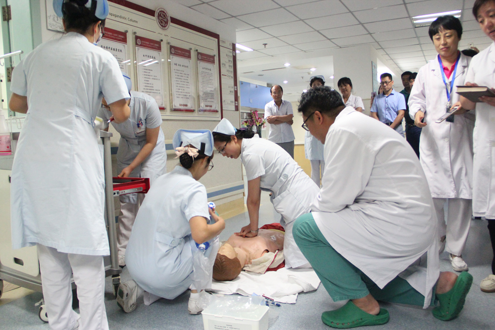 消防演练4.jpg 消防演练4.jpg