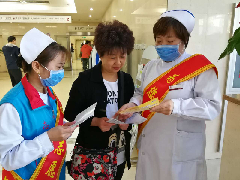 “安全生产月”活动系列工作之开展《职业病防治法》宣传活动2.jpg “安全生产月”活动系列工作之开展《职业病防治法》宣传活动2.jpg