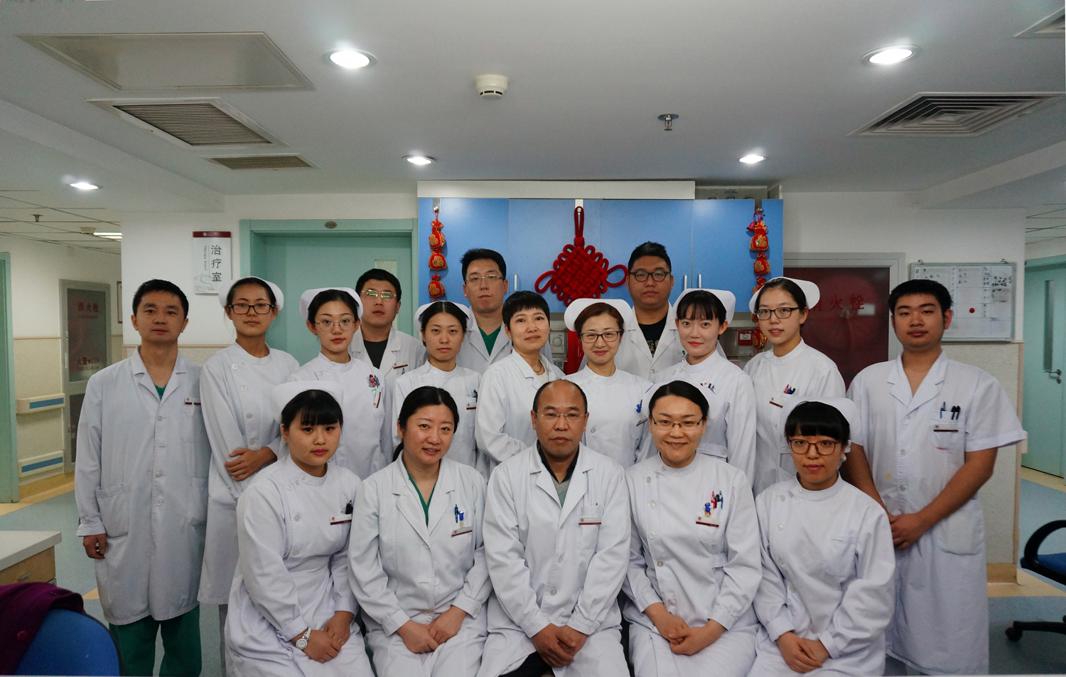 全家福.jpg 全家福.jpg