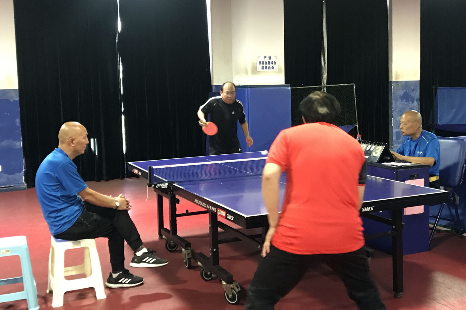 贾主任.jpg 贾主任.jpg